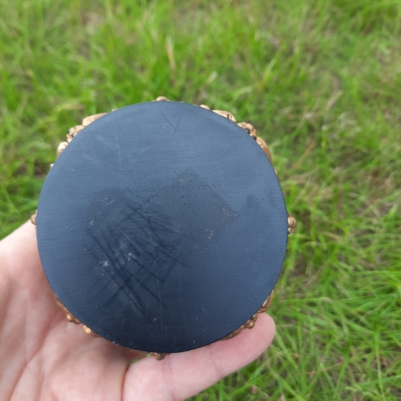 Small Round Gold Metallic 3D Bee Trinket Box - Picture 7 of 10